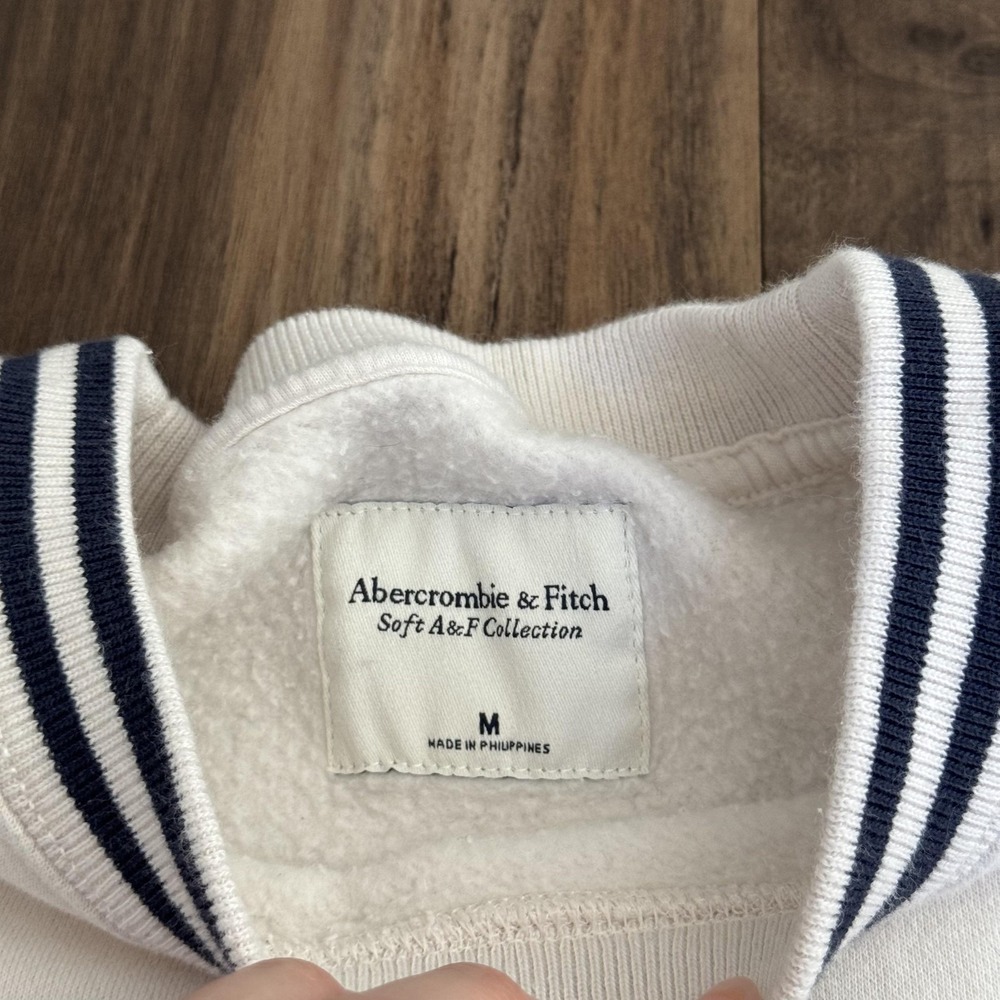 Abercrombie&Fitch Sweatshirt Women Medium Cape Cod Lobster Embroidered Pullover - Picture 4 of 7
